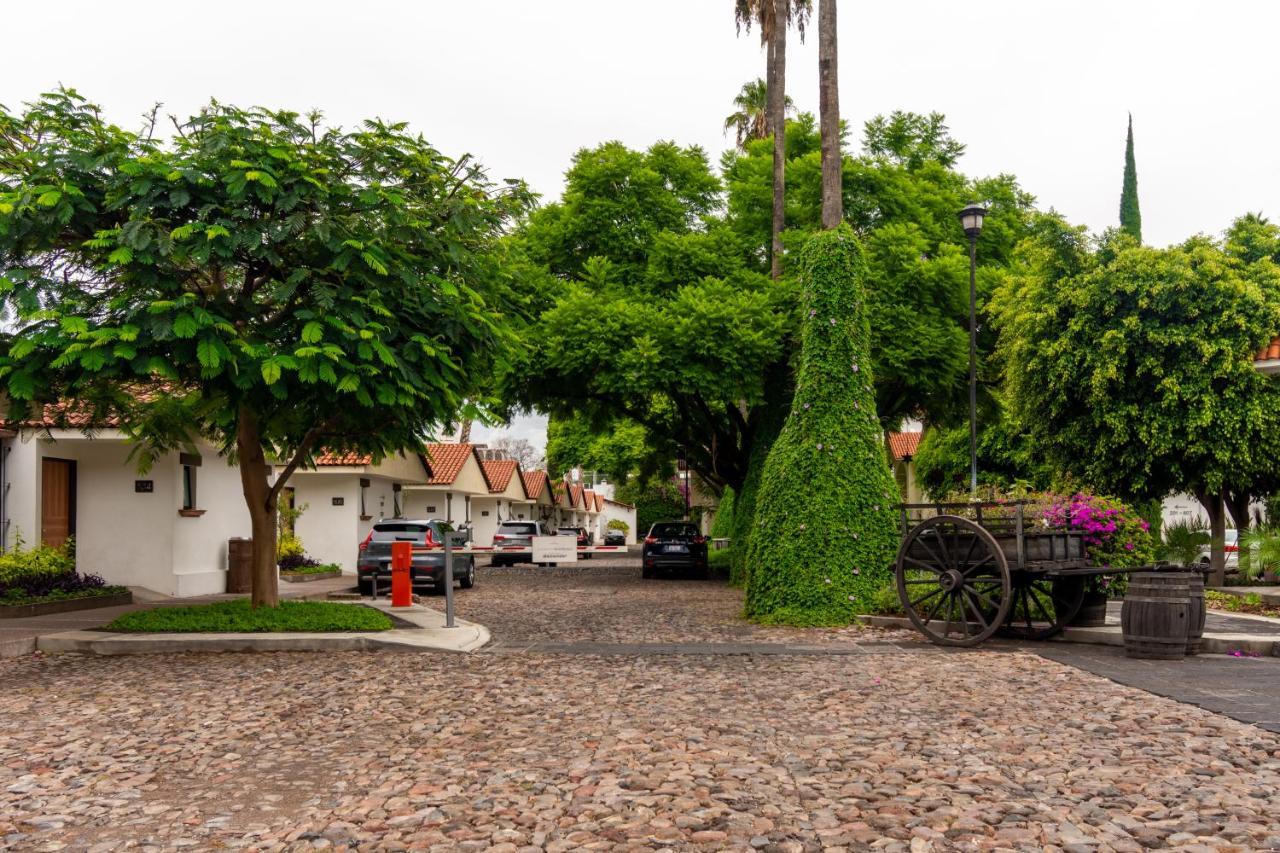 Hotel Flamingo Inn Querétaro Zewnętrze zdjęcie
