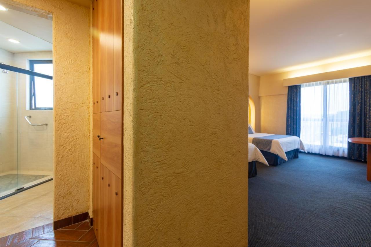 Hotel Flamingo Inn Querétaro Zewnętrze zdjęcie